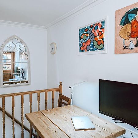 The Clapham Apartment With Private Patio London Eksteriør bilde