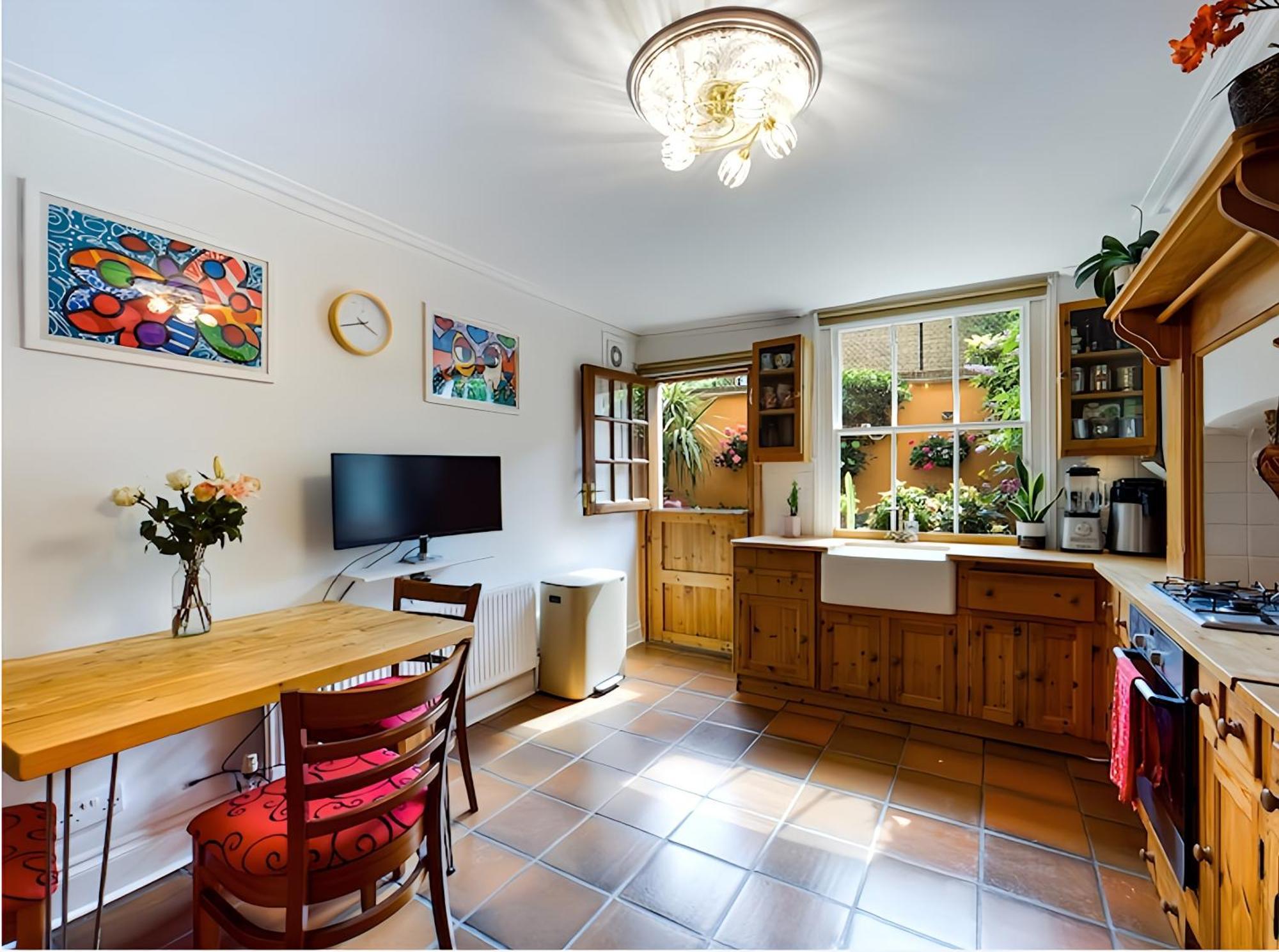 The Clapham Apartment With Private Patio London Eksteriør bilde