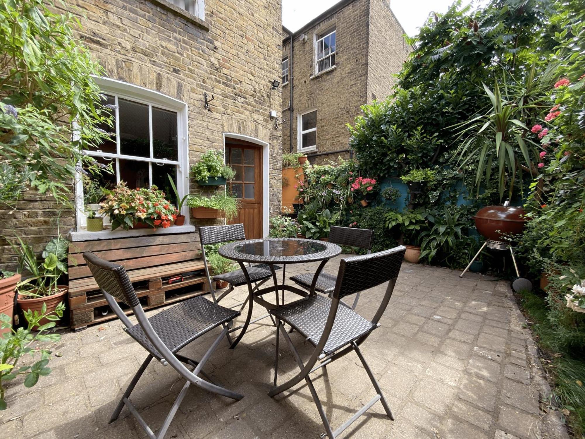 The Clapham Apartment With Private Patio London Eksteriør bilde